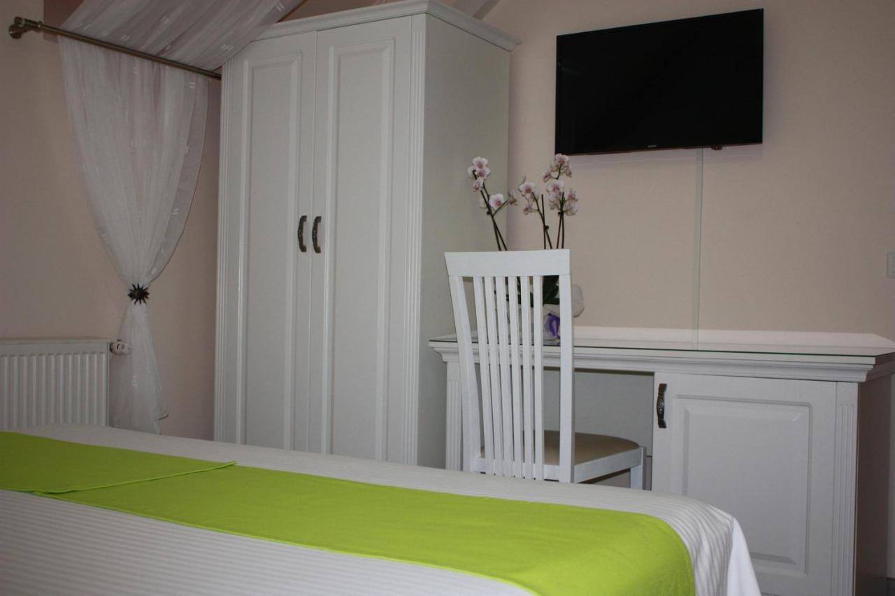 Silva House Hotel Deva Bagian luar foto