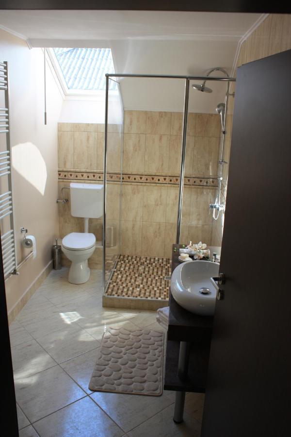 Silva House Hotel Deva Bagian luar foto