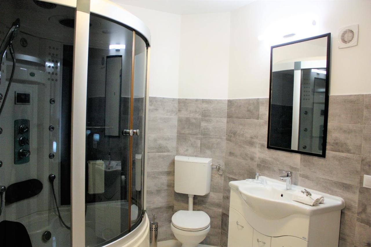 Silva House Hotel Deva Bagian luar foto