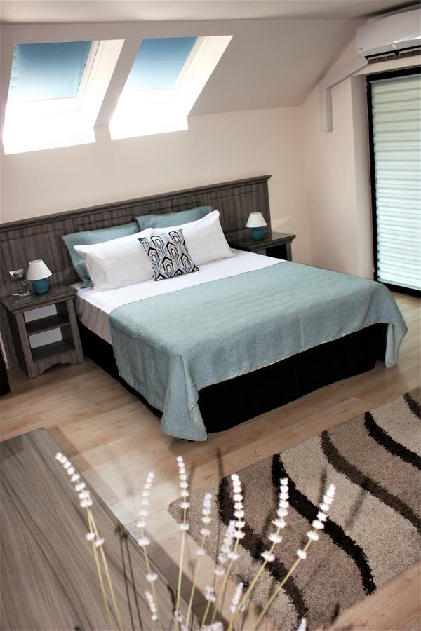 Silva House Hotel Deva Bagian luar foto