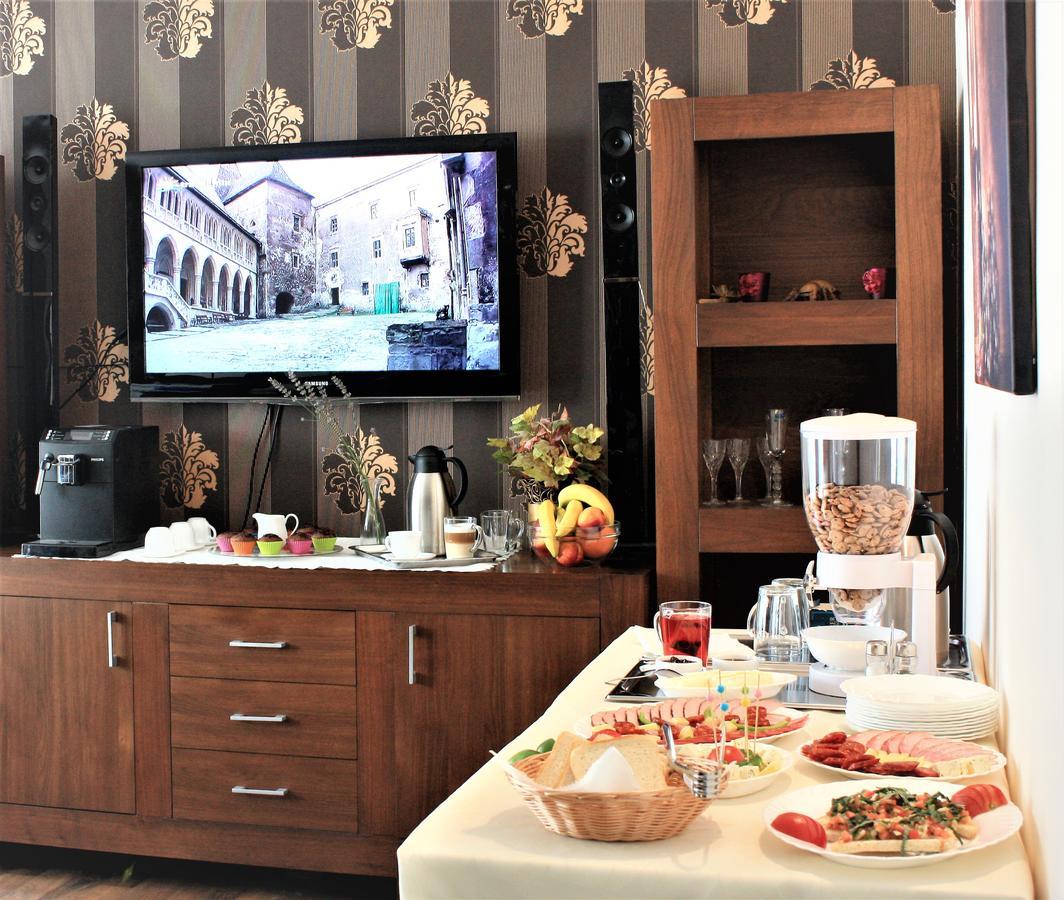 Silva House Hotel Deva Bagian luar foto