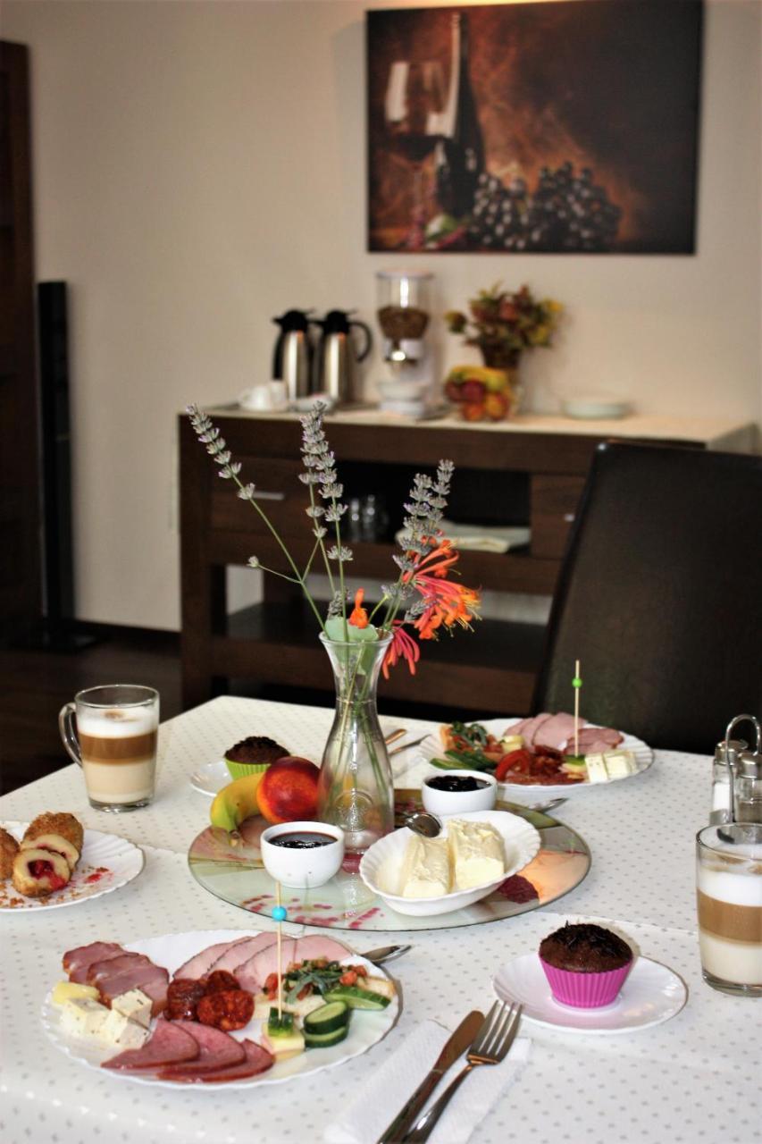 Silva House Hotel Deva Bagian luar foto